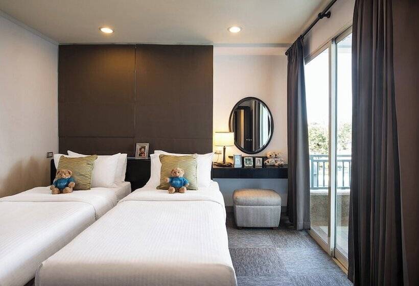 Апартаменты Ejecutiva 2 Спальни, Somerset Vientiane