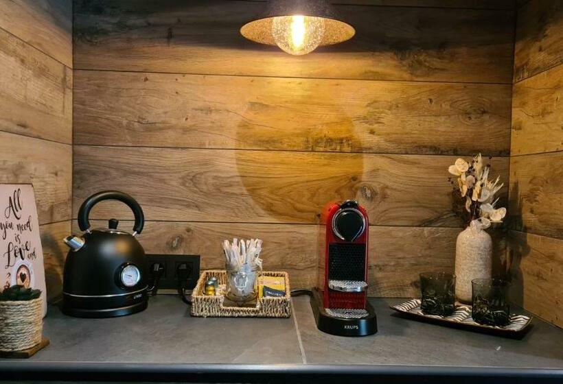 غرفة قياسية مزوَّدة بتراس, Le Refuge Du Montagnard