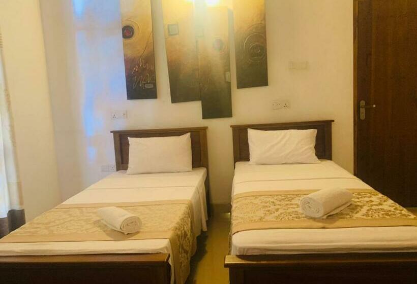 デラックスルーム, Ranaya Residence