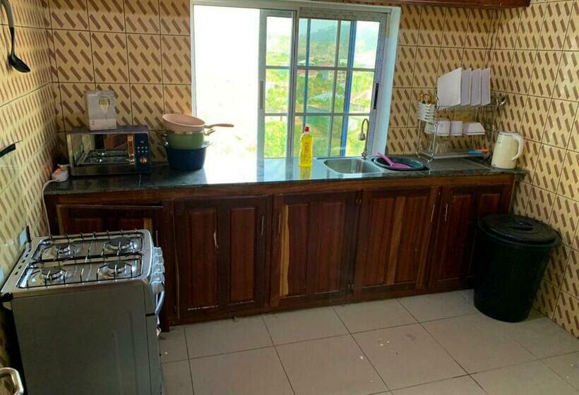 חדר סטנדרט נוף לבריכה, Casilina Guest Home