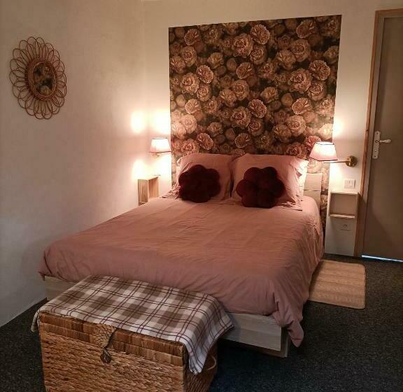 غرفة قياسية مزوَّدة بتراس, La Salamandre De L Escat