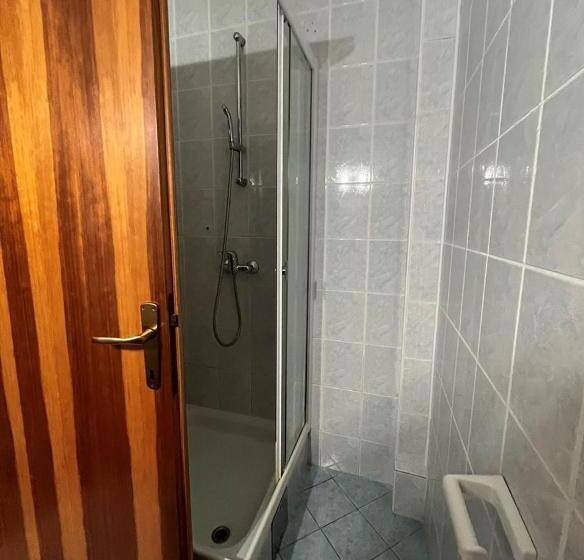 آپارتمان 1 خوابه با بالکن, Villa Bianca With Private Beach And Parking