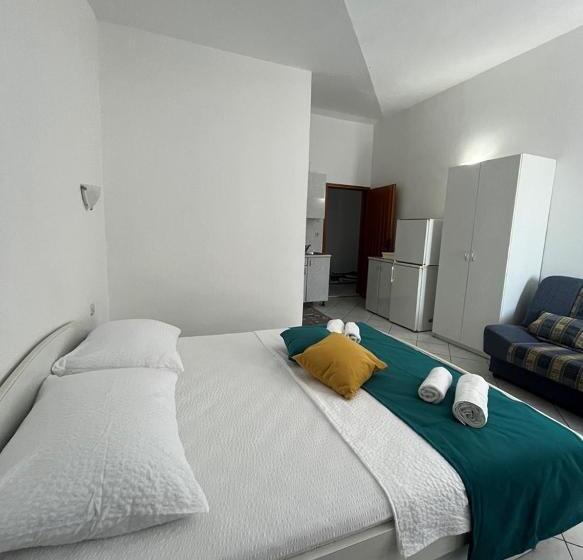 آپارتمان 1 خوابه با چشمانداز دریا, Villa Bianca With Private Beach And Parking