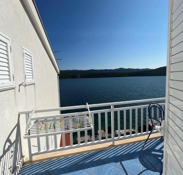 آپارتمان 1 خوابه, Villa Bianca With Private Beach And Parking