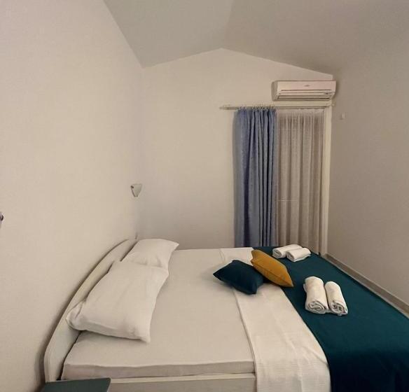 استودیوی استاندارد, Villa Bianca With Private Beach And Parking