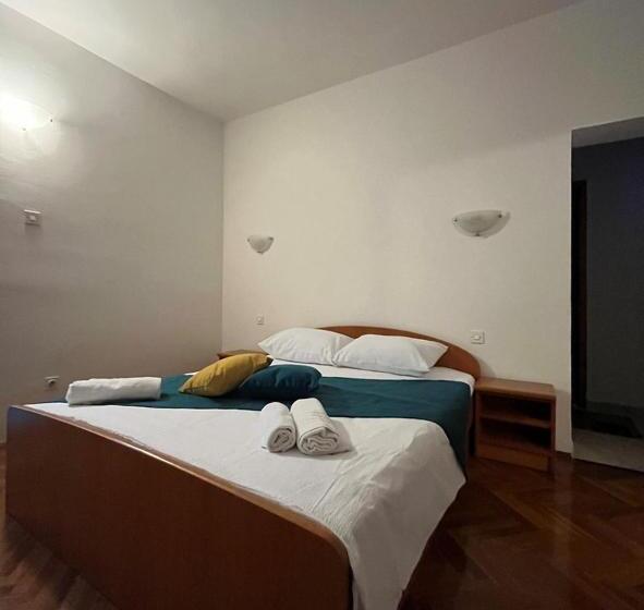 استودیوی استاندارد با چشمانداز دریا, Villa Bianca With Private Beach And Parking