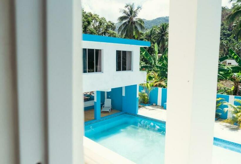 اتاق استاندارد با چشمانداز استخر, Parador El Ermitaño