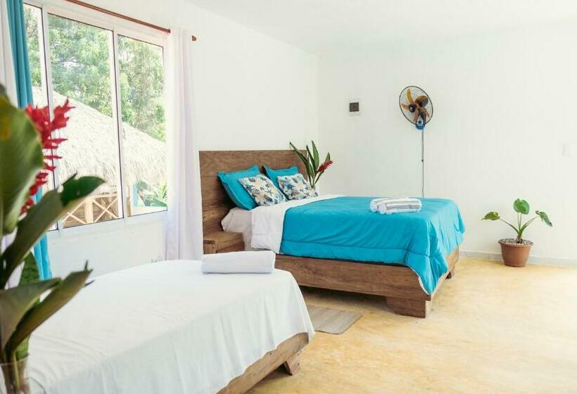 اتاق استاندارد سه نفره, Parador El Ermitaño