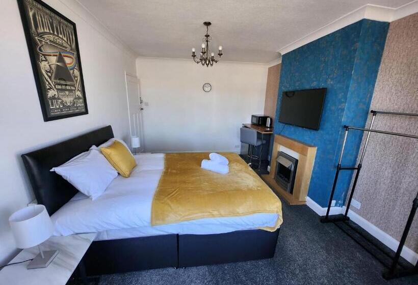 חדר סטנדרט חדר אמבטיה משותף, Solihull Shared House