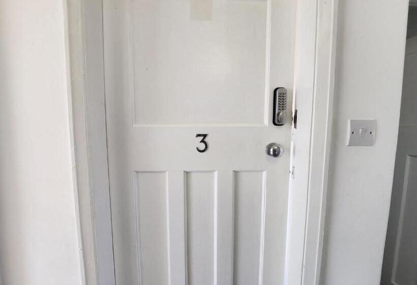 חדר סטנדרט נוף לגינה, Solihull Shared House