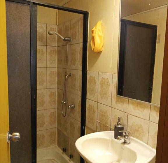 חדר סטנדרד יחיד חדר אמבטיה משותף, Aurora