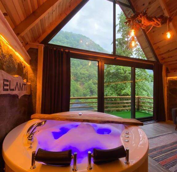 غرفة ديلوكس عائلية, Elamti Suıt Bungalov