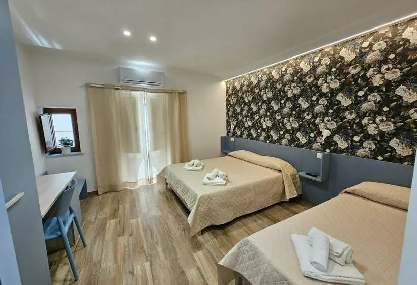 اتاق استاندارد با بالکن, Zaffiro S House