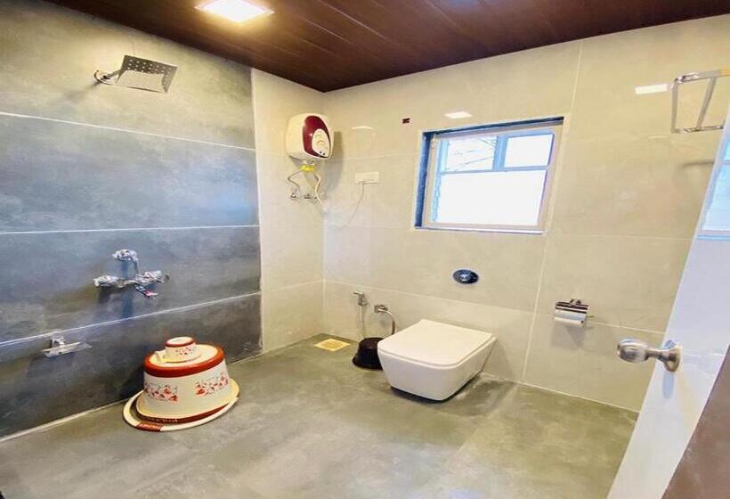 패밀리 룸, The Mountain View