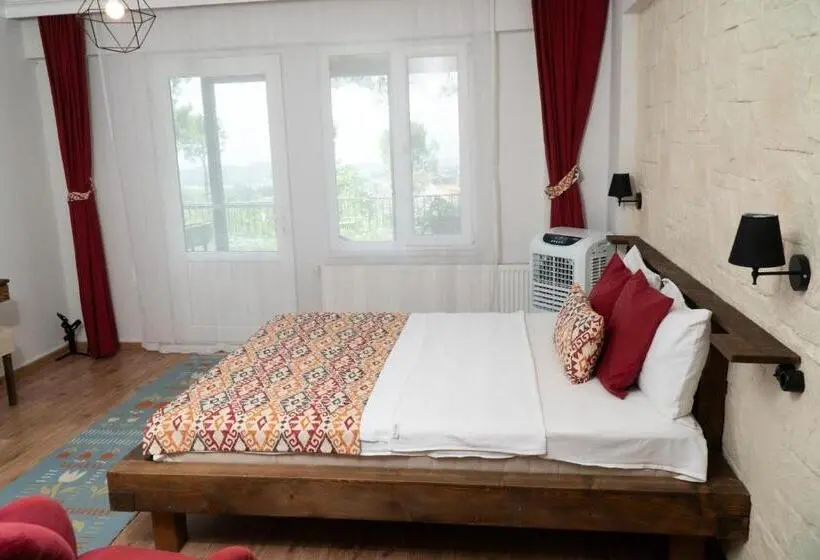 ガーデンビュースタンダードルーム, Sarı Konak Butik Otel