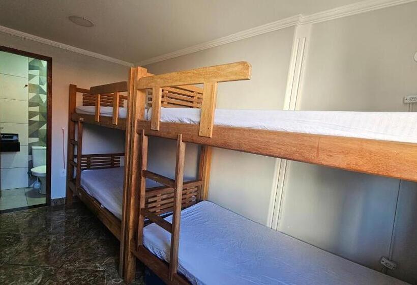 מיטה בחדר משותף, Nossa Casa