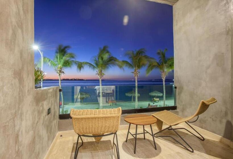 Люкс Superior Вид на Море, Malecón 1680