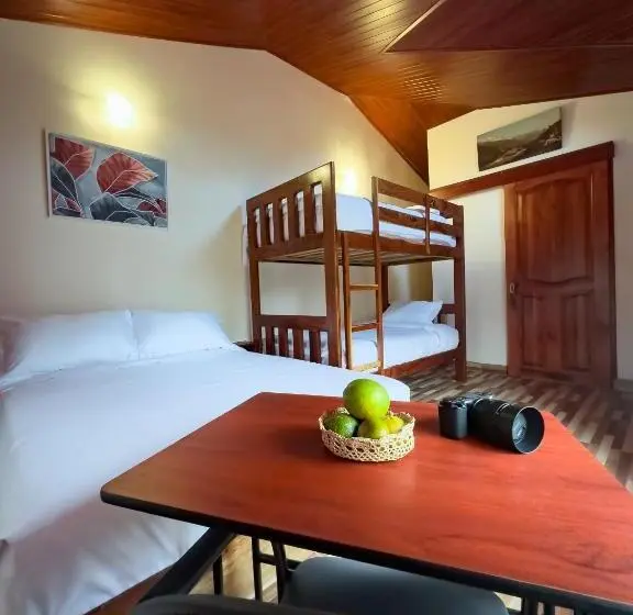 スタンダード4人部屋, Brisas Del Río