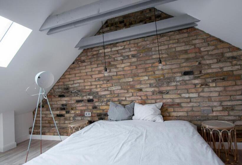 Студия Стандарт, Káli Kert