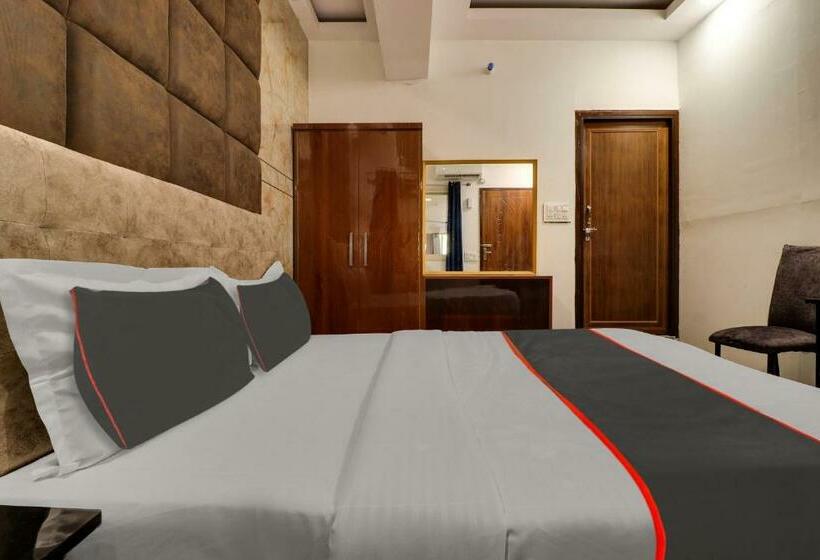 豪华房间, Fabhotel Ice Berg