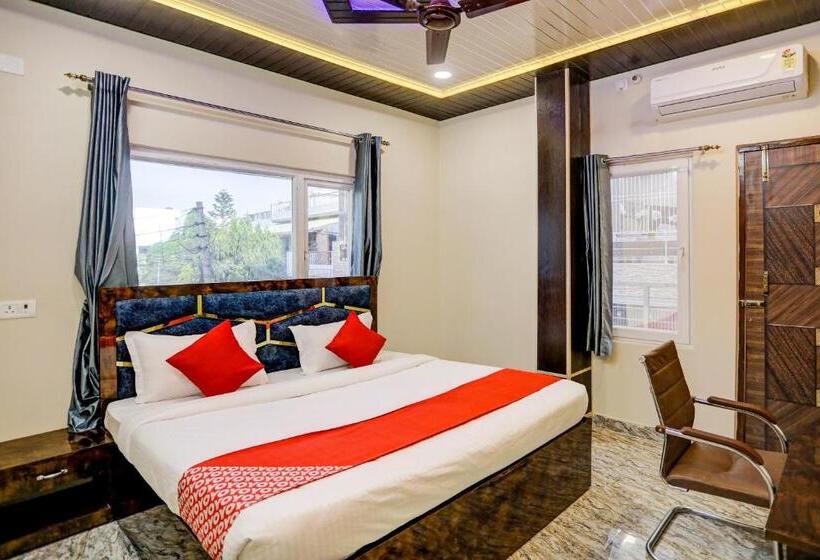 トリプルクラシックルーム, Oyo Flagship 81327 Ks Palace