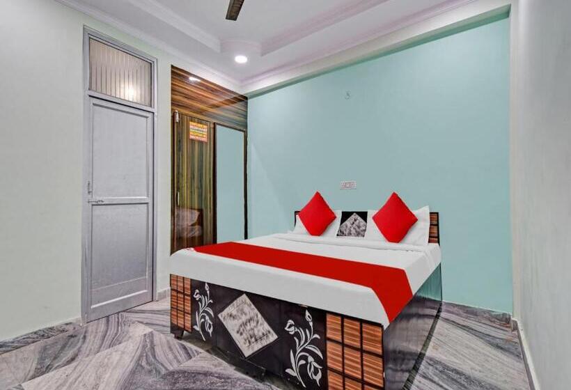 Трехместный Номер Классика, Oyo Flagship 81340  Diamond Inns