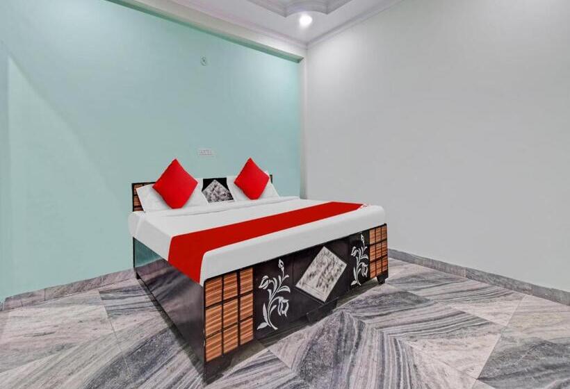 三人经典房间, Oyo Flagship 81340 Diamond Inns