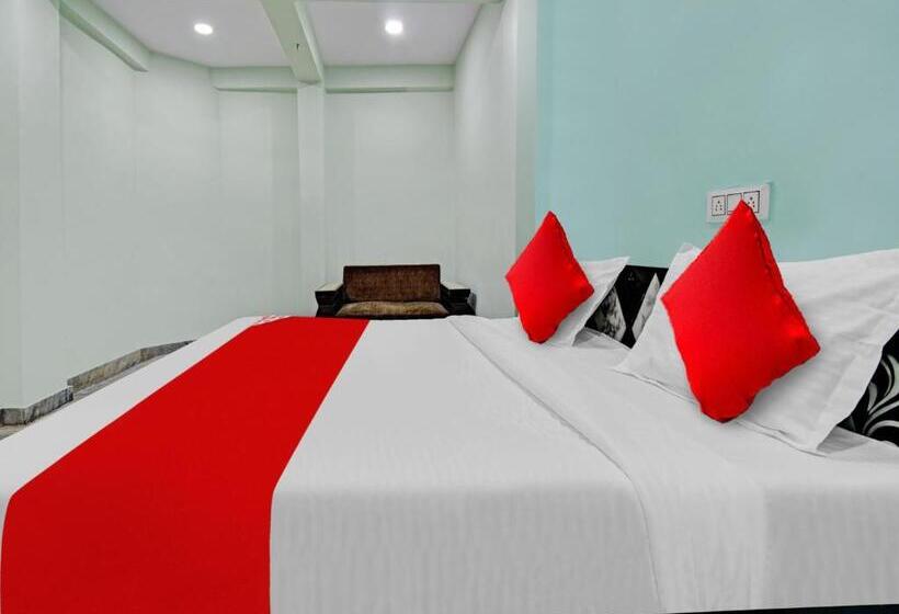 Трехместный Номер Классика, Oyo Flagship 81340  Diamond Inns