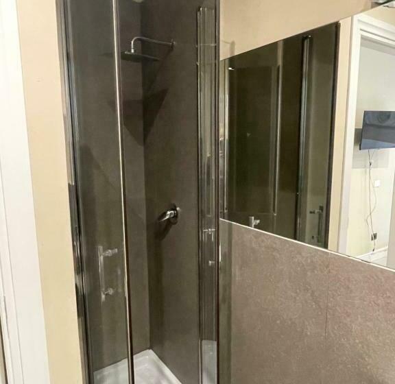 Номер Economy, Etna Petit Relais