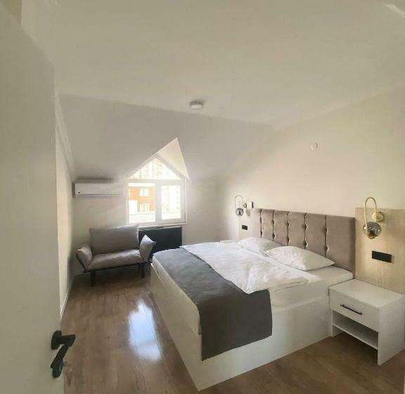 Люкс Вид на Море, Golden Life Suite