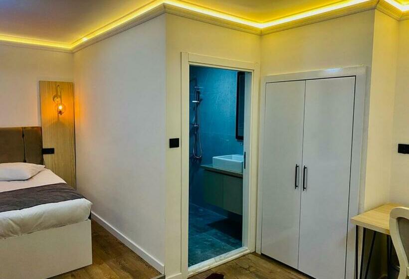 Номер Стандарт, Golden Life Suite