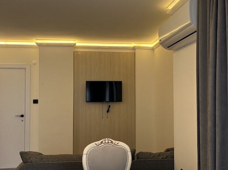 Люкс Вид на Море, Golden Life Suite