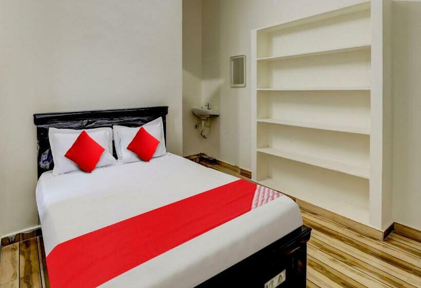 Трехместный Номер Классика, Oyo Flagship 81334 Sv