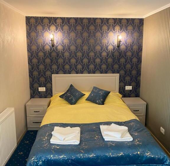 Номер Deluxe, Casa De La Munte