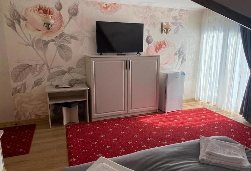 Номер Deluxe, Casa De La Munte