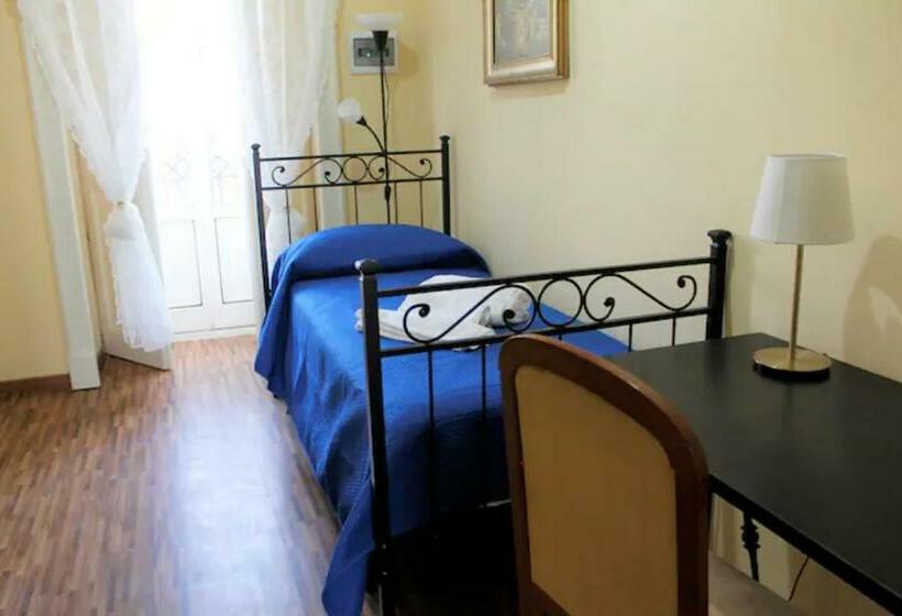 חדר קומפורט לשלושה, Casa Onorato Fratelli Liggieri