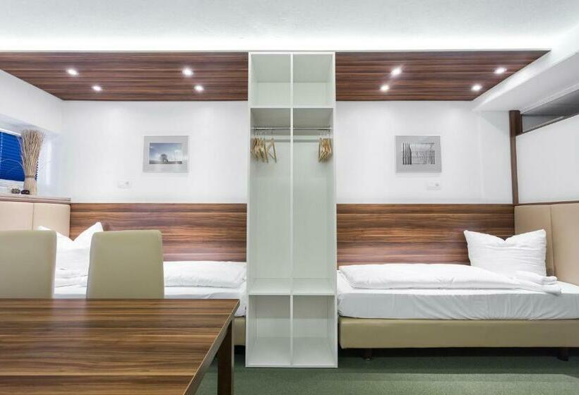 4인용 스탠다드 룸, Alea City