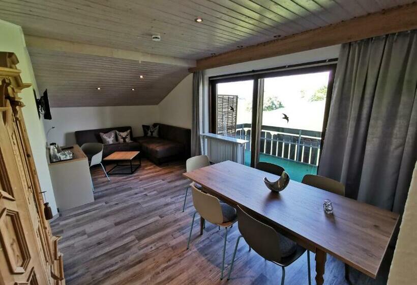 Apartamento 2 Dormitórios, Allgau Garni