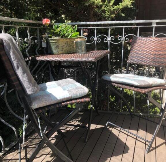 Standard Værelse m. Balkon, Am Wasserturm Pension