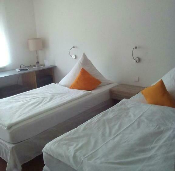 اتاق استاندارد, Astra Rastatt