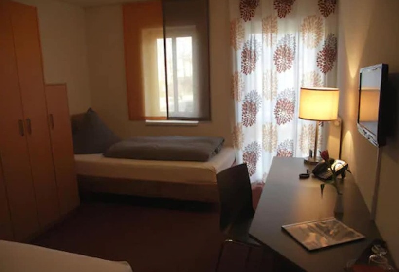 اتاق استاندارد, Astra Rastatt