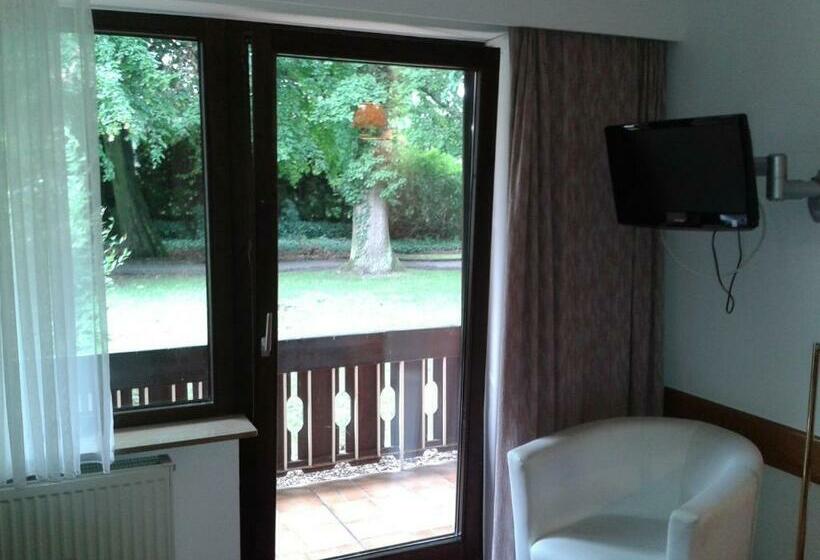 اتاق استاندارد یک نفره, Büchner Garni