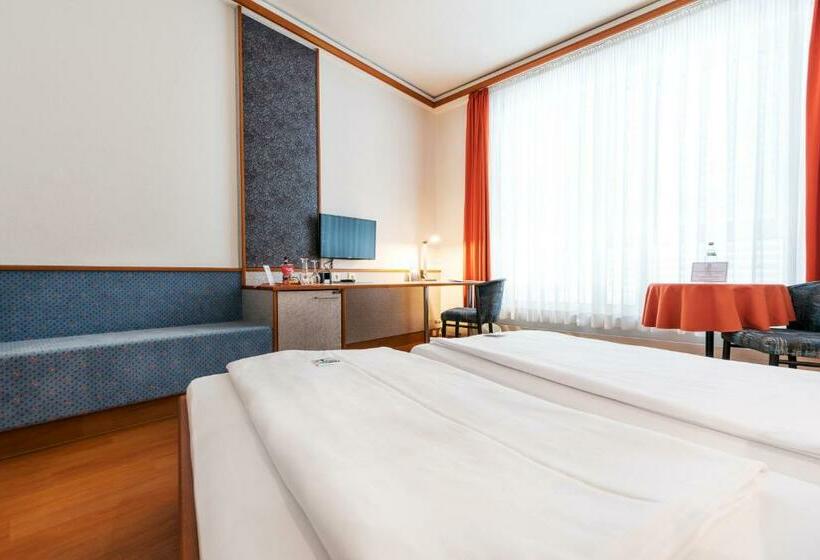 スタンダードルーム, Blaubeurer Tor