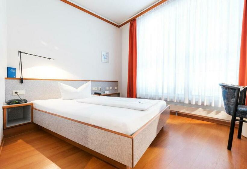 スタンダードシングルルーム, Blaubeurer Tor