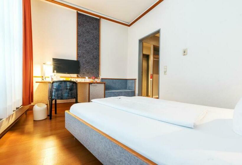 スタンダードシングルルーム, Blaubeurer Tor