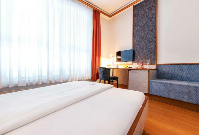 スタンダードシングルルーム, Blaubeurer Tor