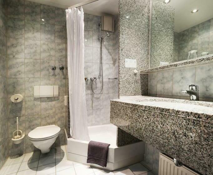 スタンダードシングルルーム, Blaubeurer Tor