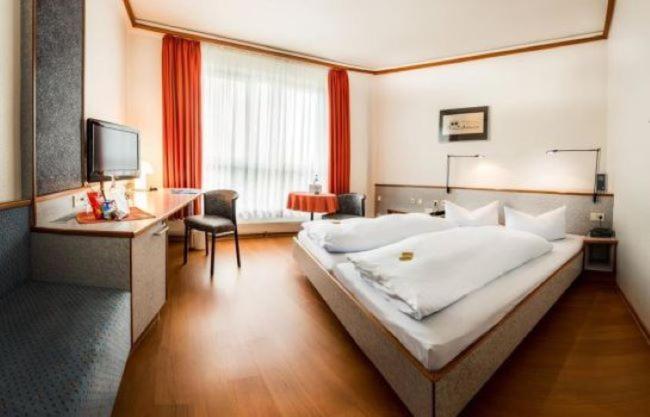 スタンダードルーム, Blaubeurer Tor