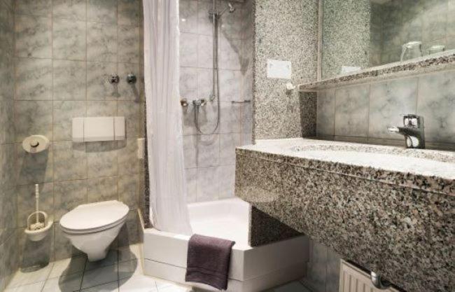 スーペリアールーム, Blaubeurer Tor