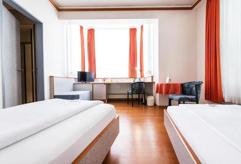 スーペリアールーム, Blaubeurer Tor